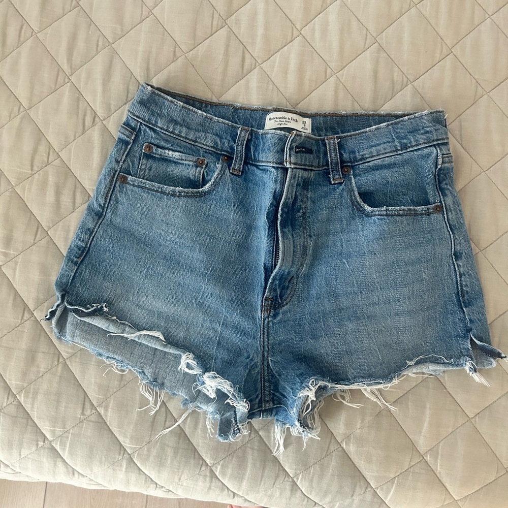 Abercrombie Mom Shorts size 8